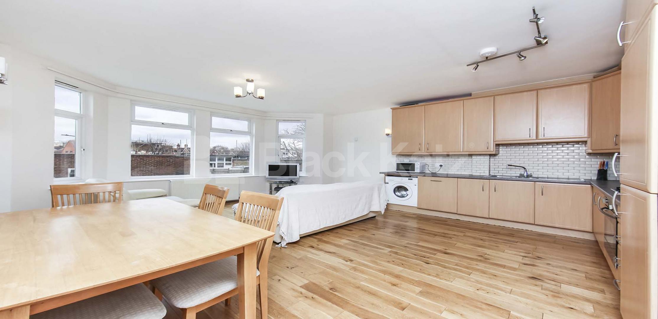 			NEW INSTRUCTION , 3 Bedroom, 1 bath, 1 reception Apartment			 Farnan Road  , Streatham